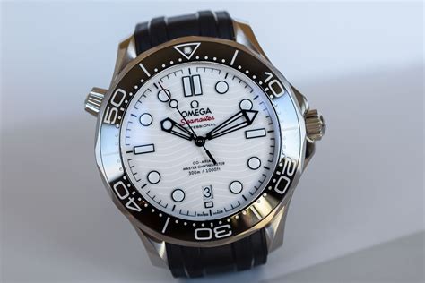 omega seamaster 300m white reviews